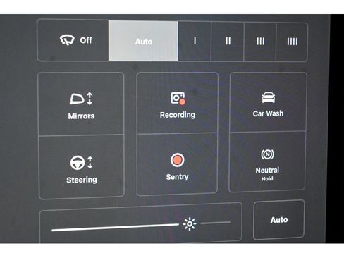 Used 2026 Tesla Model Y Long Range RWD image 46