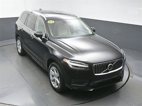 Used 2021 Volvo XC90 T5 Momentum w/ Climate Package image 43
