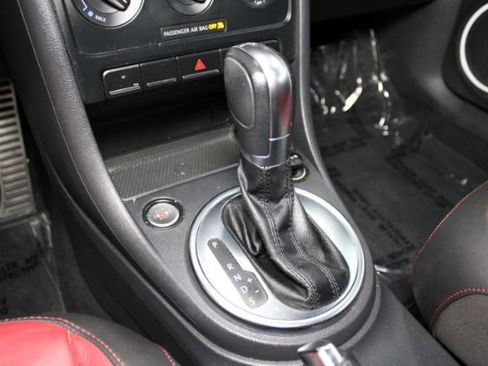Used 2012 Volkswagen Beetle 2.0T FWD image 15