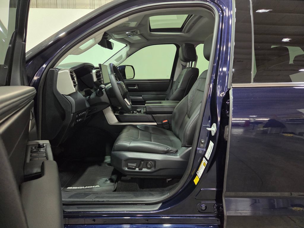 Used 2023 Toyota Sequoia SR5 w/ SR5 Premium Package AWD/4WD image 15