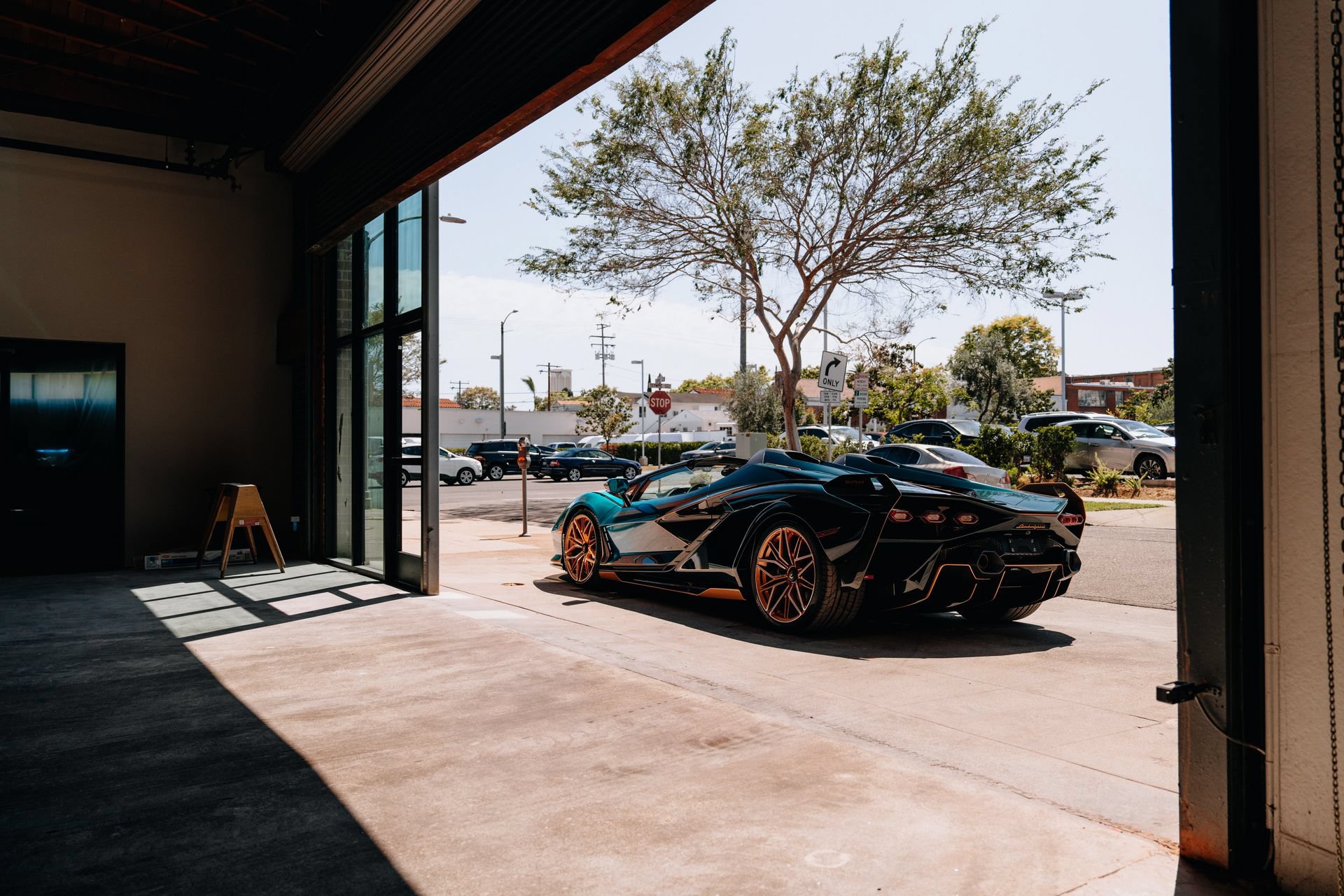 Used 2021 Lamborghini Sian Roadster AWD/4WD image 34