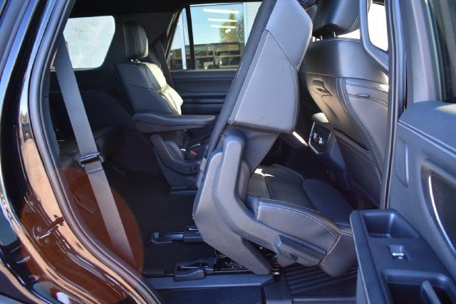 Used 2025 Ford Expedition Platinum w/ Stealth Performance Package AWD/4WD image 51
