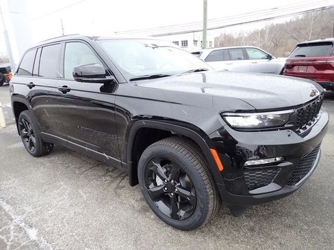 New 2025 Jeep Grand Cherokee Limited w/ Luxury Tech Group II image 9