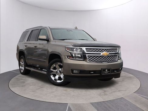 Used 2017 Chevrolet Tahoe LT w/ LT Signature Package image 1
