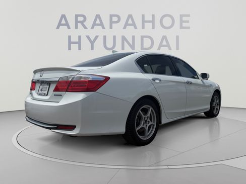 Used 2014 Honda Accord Plug-In Sedan image 5