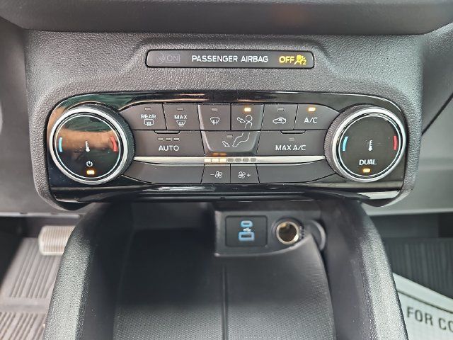 Used 2022 Ford Escape SE w/ SE Sport Appearance Package FWD image 27