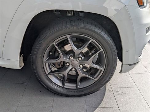 Used 2019 Jeep Grand Cherokee Limited X image 18