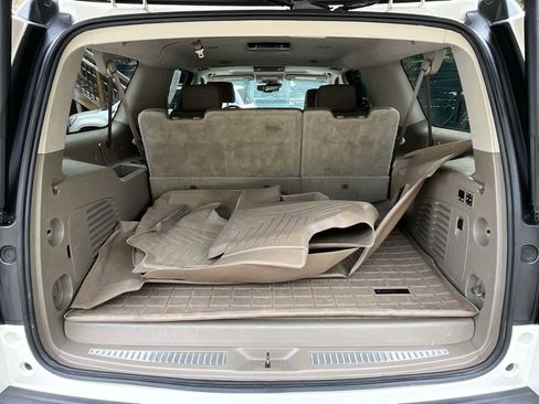 Used 2015 Chevrolet Suburban LTZ image 25