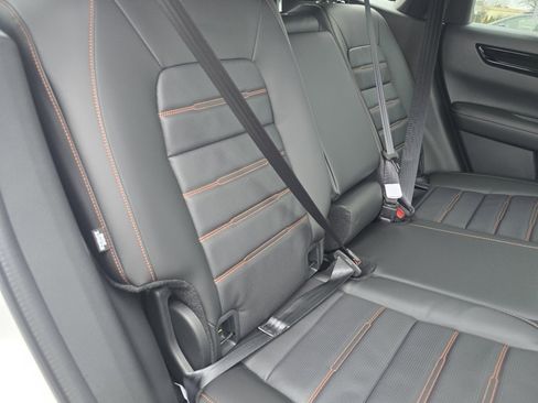 Used 2022 Honda Pilot Sport image 23