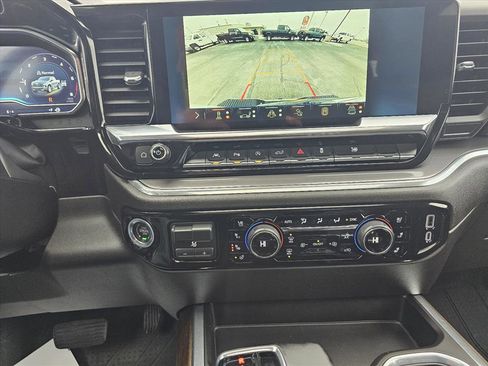 Used 2025 Chevrolet Silverado 1500 High Country image 16