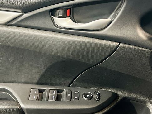 Used 2019 Honda Civic Sport image 13