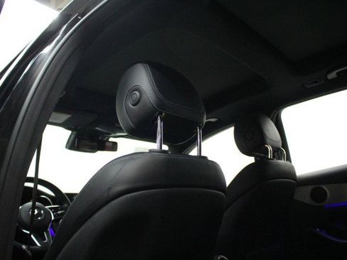 Used 2021 Mercedes-Benz GLC 300 GLC 300 image 27