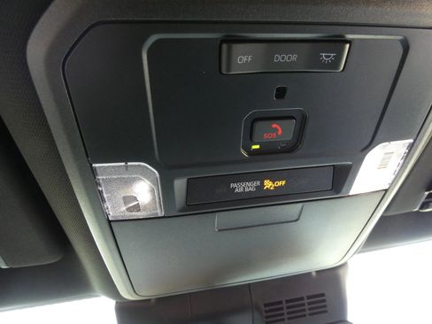 Used 2025 Toyota Tacoma SR5 image 78