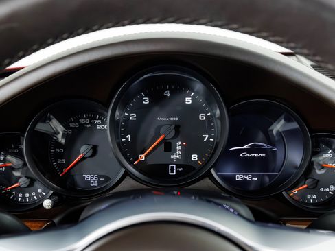 Used 2019 Porsche 911 Carrera image 16