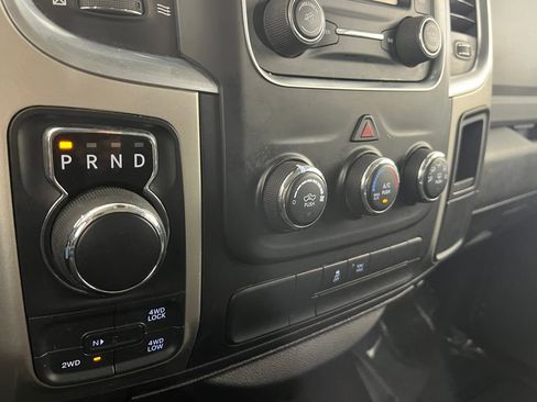 Used 2020 RAM 1500 Classic SLT image 26