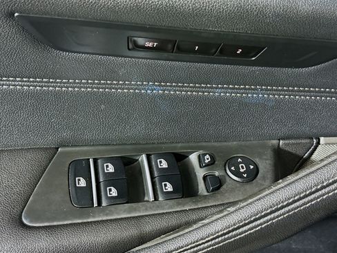 Used 2023 BMW 530e w/ M Sport Package image 24