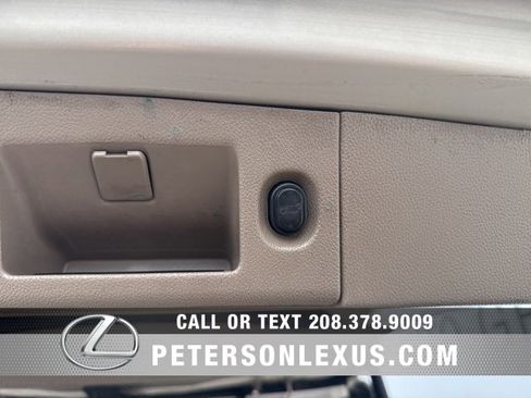 Used 2015 Chevrolet Suburban LTZ image 25