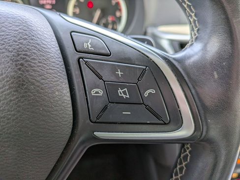 Used 2018 INFINITI QX30 Premium w/ Cargo Package image 26