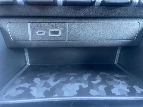 New 2025 GMC Canyon Elevation w/ Convenience Package image 21