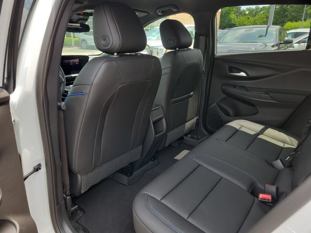 New 2026 Buick Envista Sport Touring w/ Convenience I Package FWD image 10