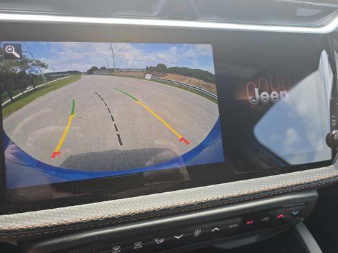 New 2026 Jeep Cherokee Limited AWD/4WD image 4