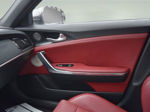 Used 2023 Kia Stinger GT-Line w/ Sun & Sound Package image 18