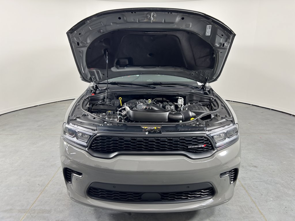 Used 2025 Dodge Durango GT AWD/4WD image 32