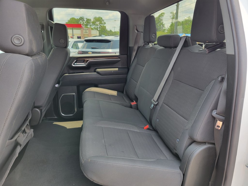 Used 2025 Chevrolet Silverado 2500 LT w/ Convenience Package AWD/4WD image 15