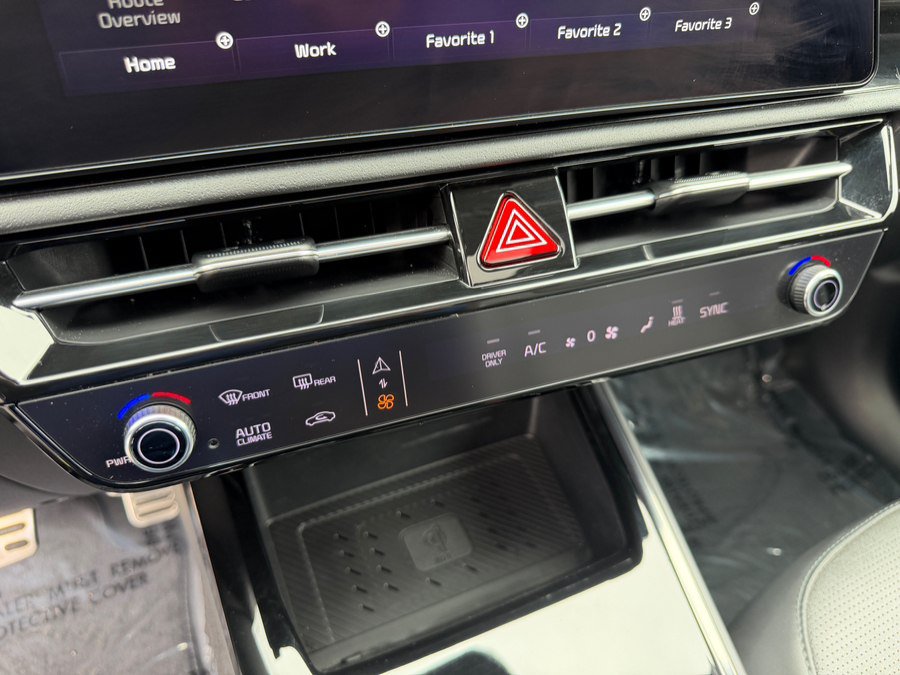 Used 2023 Kia Niro Wave w/ Wave Preserve Package FWD image 26