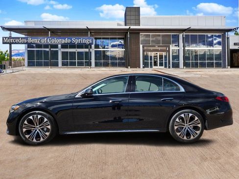 New 2026 Mercedes-Benz E 350 4MATIC Sedan image 4