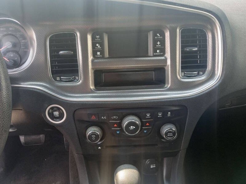 Used 2011 Dodge Charger SE RWD image 13