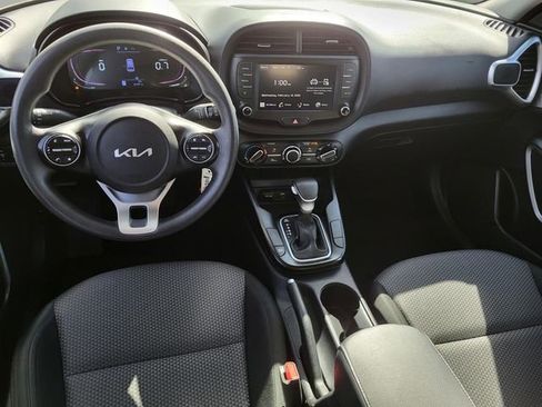 Used 2024 Kia Soul LX w/ Option Group 015 image 13