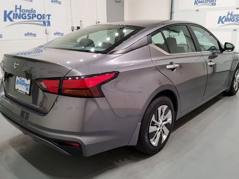 Used 2023 Nissan Altima 2.5 S image 3
