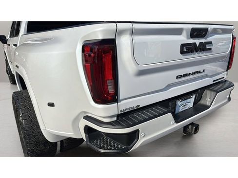 Used 2022 GMC Sierra 3500 Denali w/ Denali Ultimate Package image 35