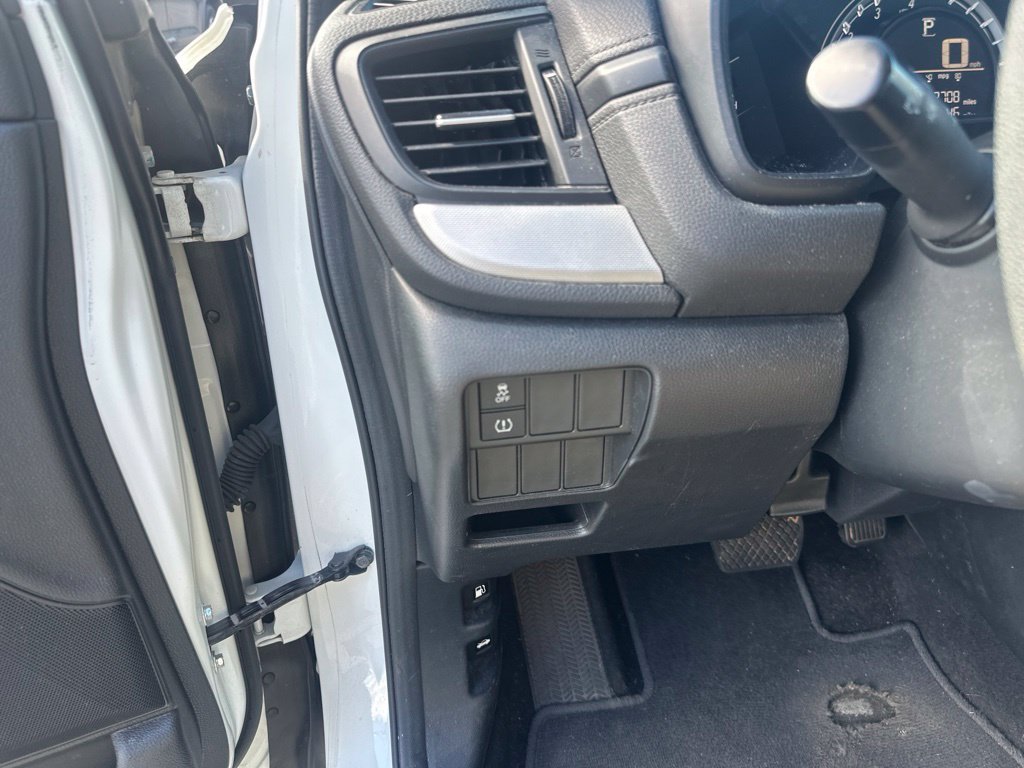 Used 2017 Honda CR-V LX image 17