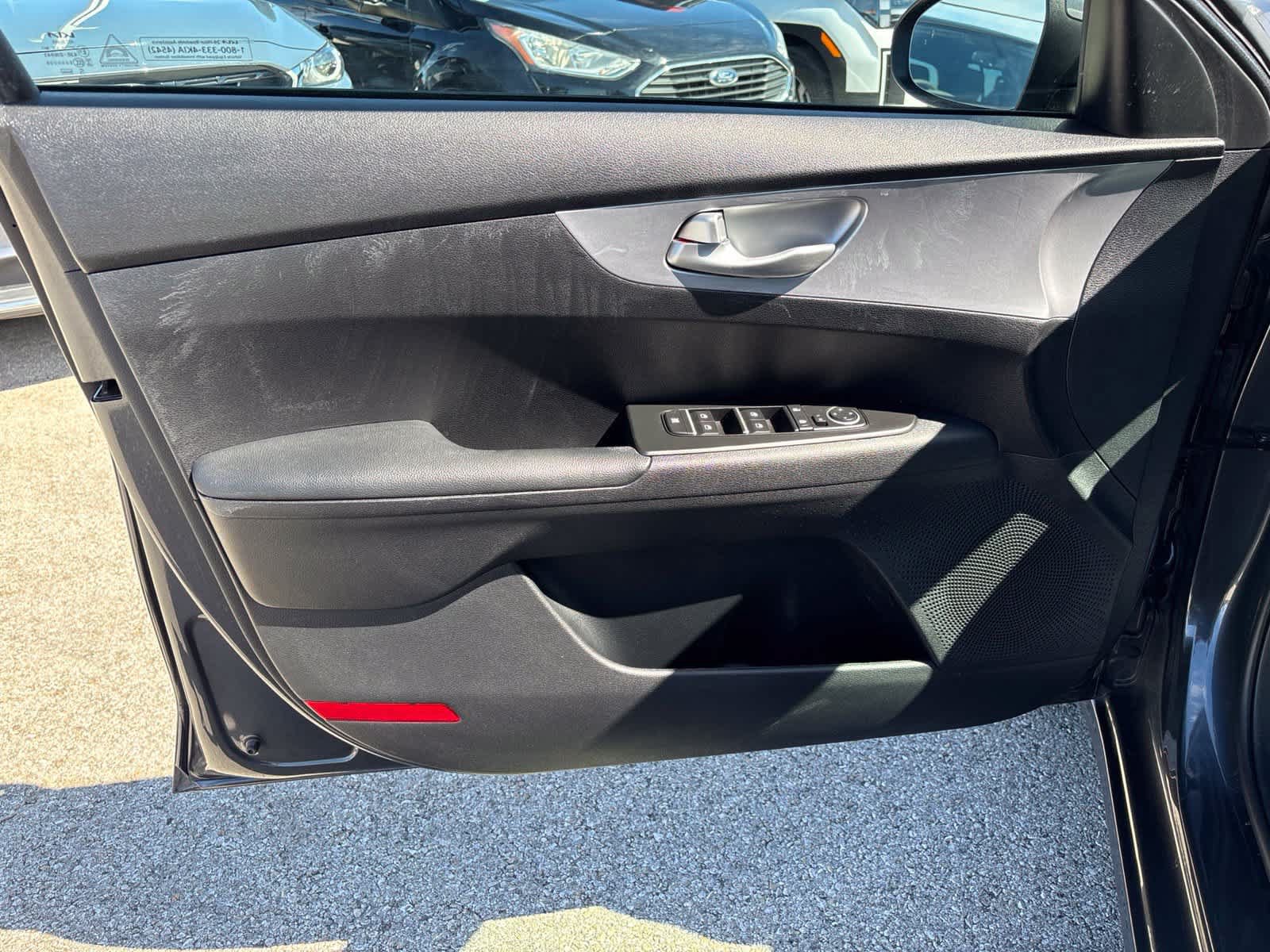 Used 2024 Kia Forte LXS w/ LXS Technology Package FWD image 10