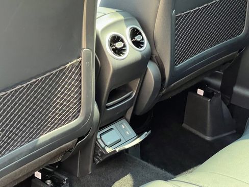 Certified 2023 Mercedes-Benz GLB 250 4MATIC image 28