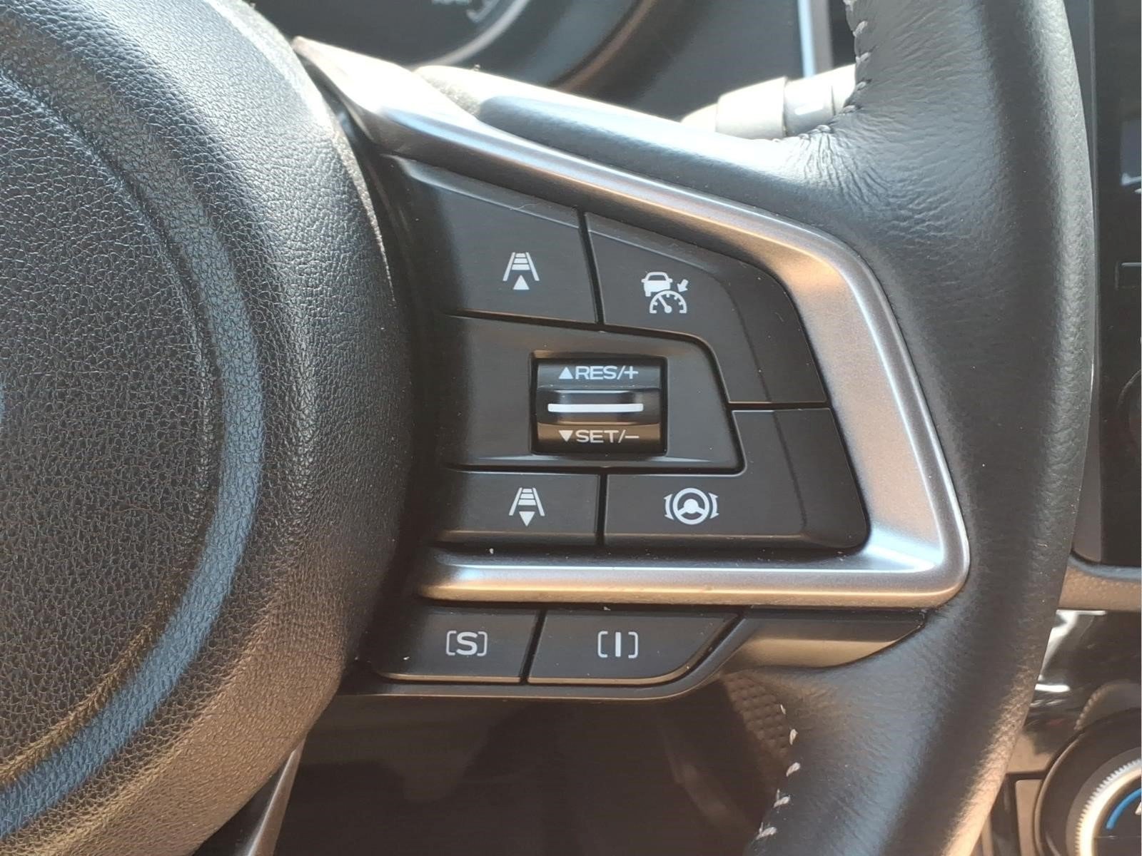 Used 2023 Subaru Forester Premium AWD/4WD image 18