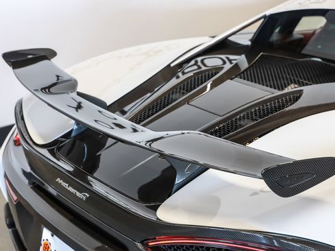 Used 2016 McLaren 570S Coupe RWD image 12