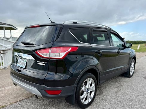 Used 2016 Ford Escape Titanium FWD image 5