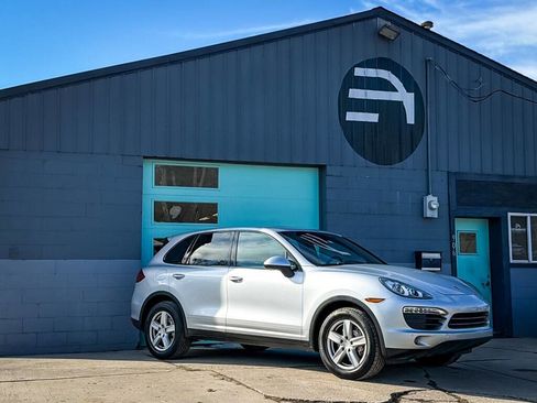 Used 2011 Porsche Cayenne S image 1