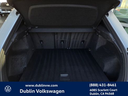 Used 2023 Audi Q3 2.0T Premium Plus w/ Premium Plus Package AWD/4WD image 24