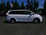 Used 2012 Toyota Sienna LE image 5