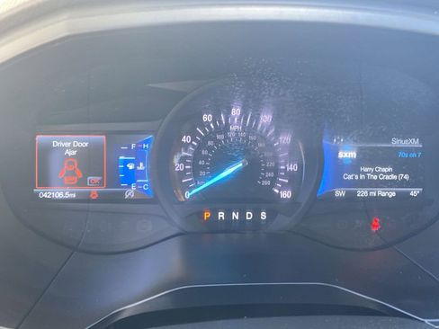 Used 2024 Ford Edge Titanium image 16