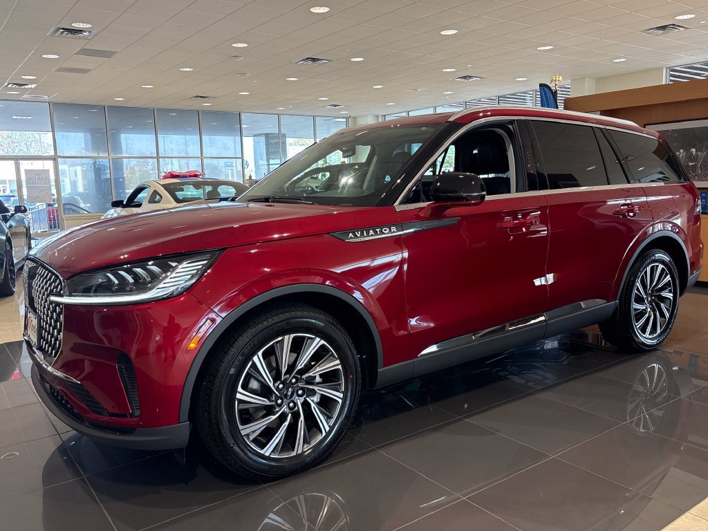 New 2027 Lincoln Aviator AWD image 6
