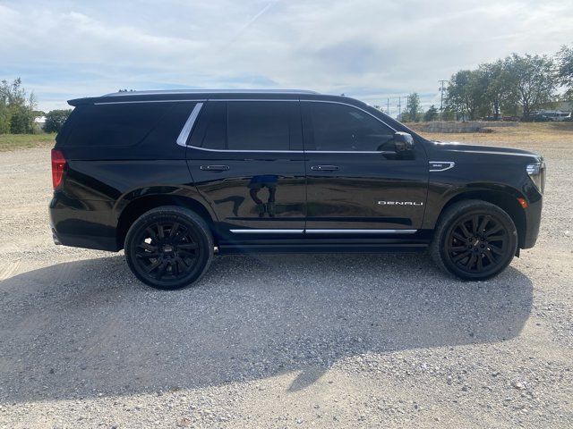 Used 2021 GMC Yukon Denali w/ Denali Ultimate Package AWD/4WD image 2