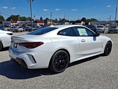 New 2026 BMW 430i xDrive Coupe w/ M Sport Package image 4
