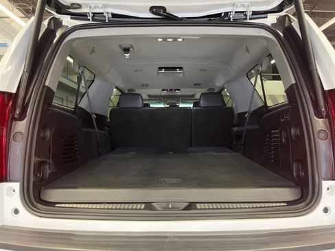 Used 2019 Chevrolet Suburban LT image 38