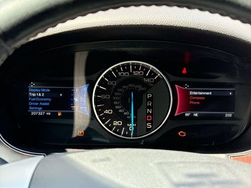 Used 2014 Ford Edge Limited AWD/4WD image 10