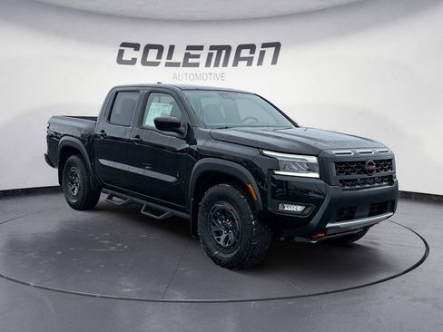 New 2025 Nissan Frontier PRO-4X w/ Interior Protection Package image 7